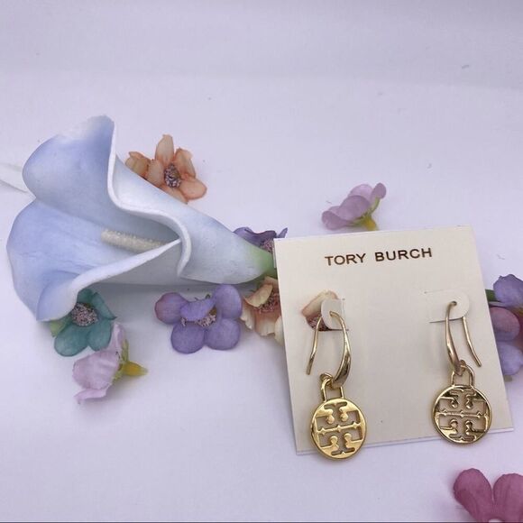New Tory Burch Gold Logo Fish Hook Dangle Earrings - Picture 1 of 8